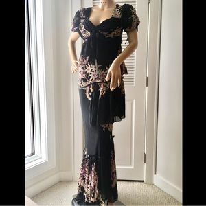 Stunning Emanuel Ungaro Paris- Couture Silk Gown